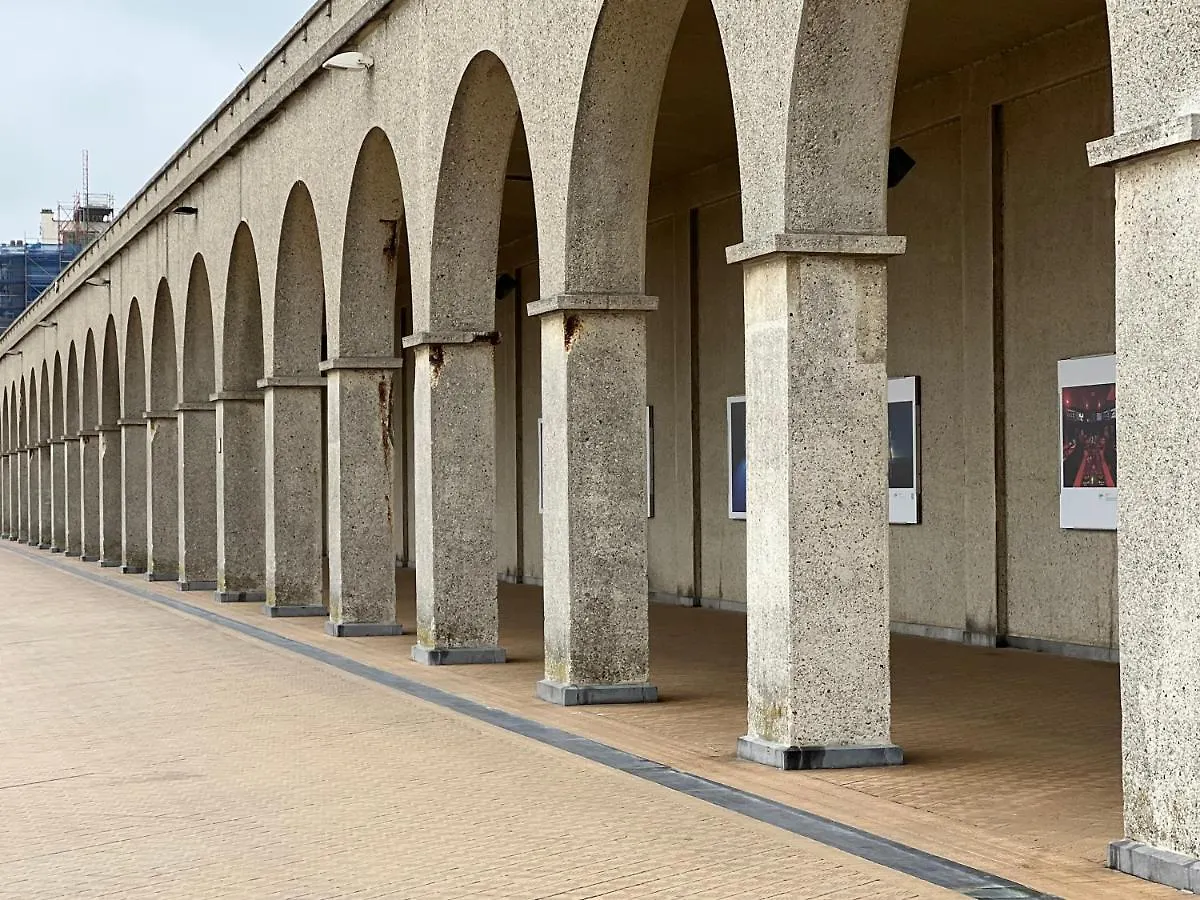 Cosy 1 Bedroom Apartment 900M From Beach Ostend