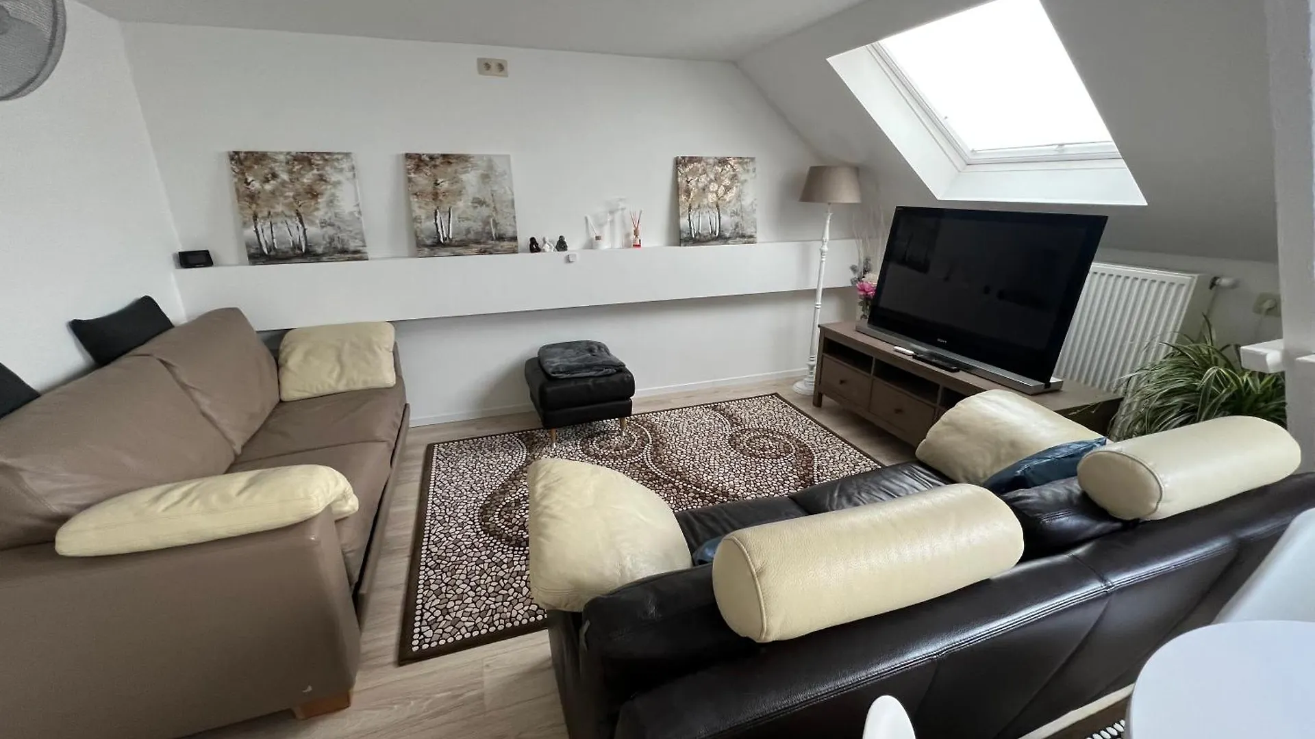 Cosy 1 Bedroom Apartment 900M From Beach Ostend Belgium